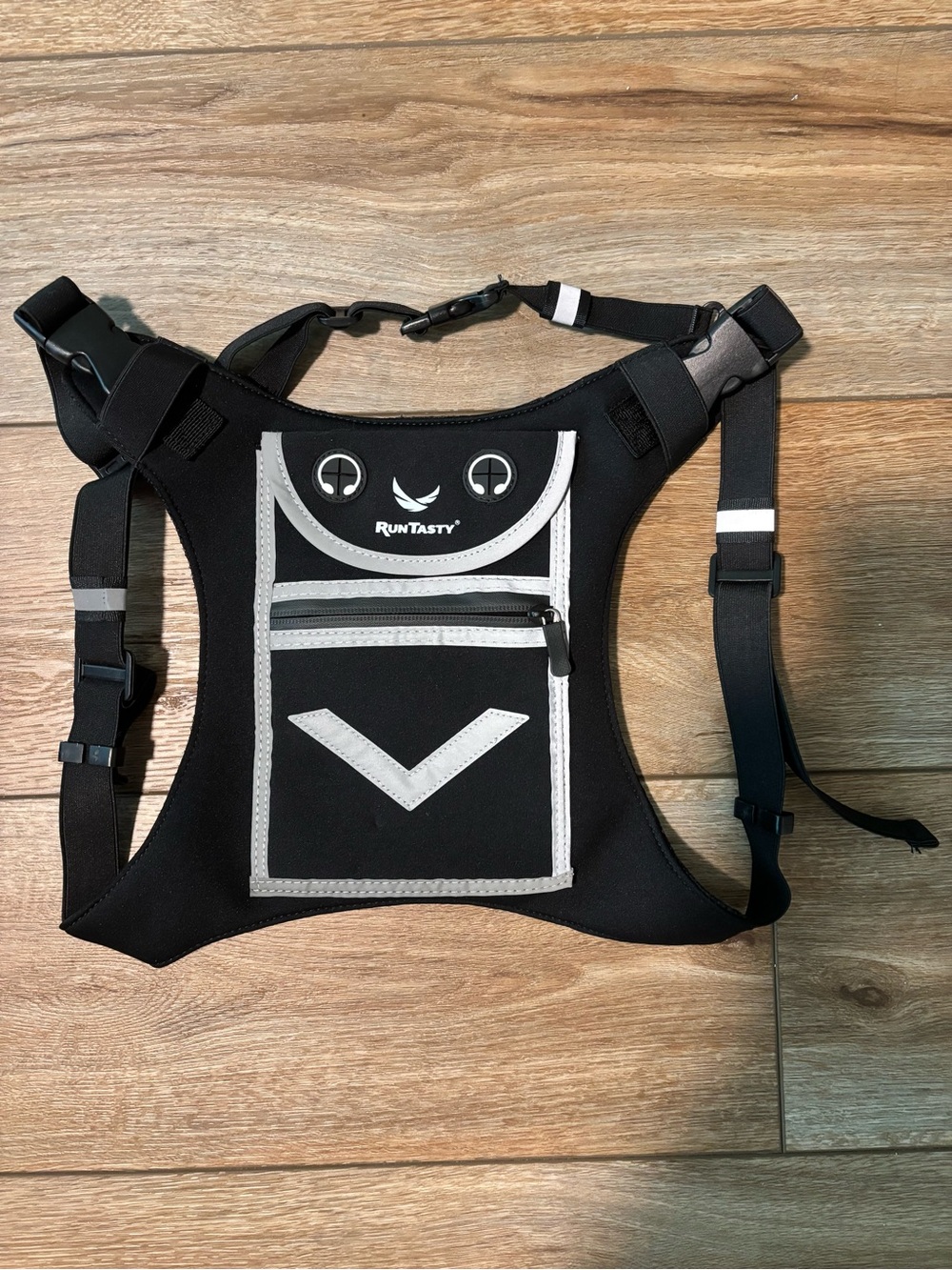 RunTasty Reflective Black Running Vest